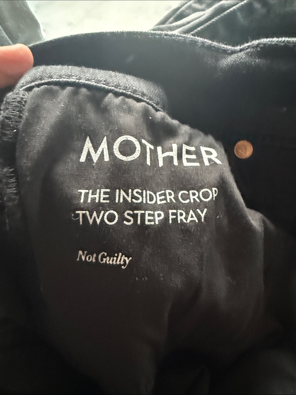 MOTHER The Insider Crop Two Step Fray - Black